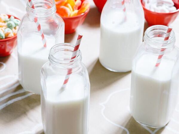 Čtyři sklenice kefíru během dne - šetrná metoda hubnutí na kefírové dietě